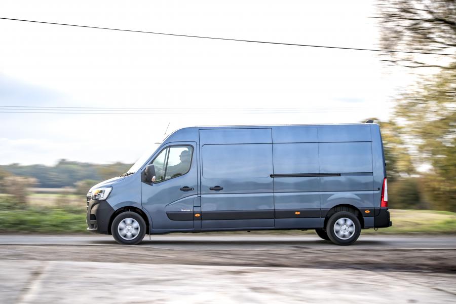  Renault Master L3H2 Van 2019 года  (UK) (фото 18 из 42)